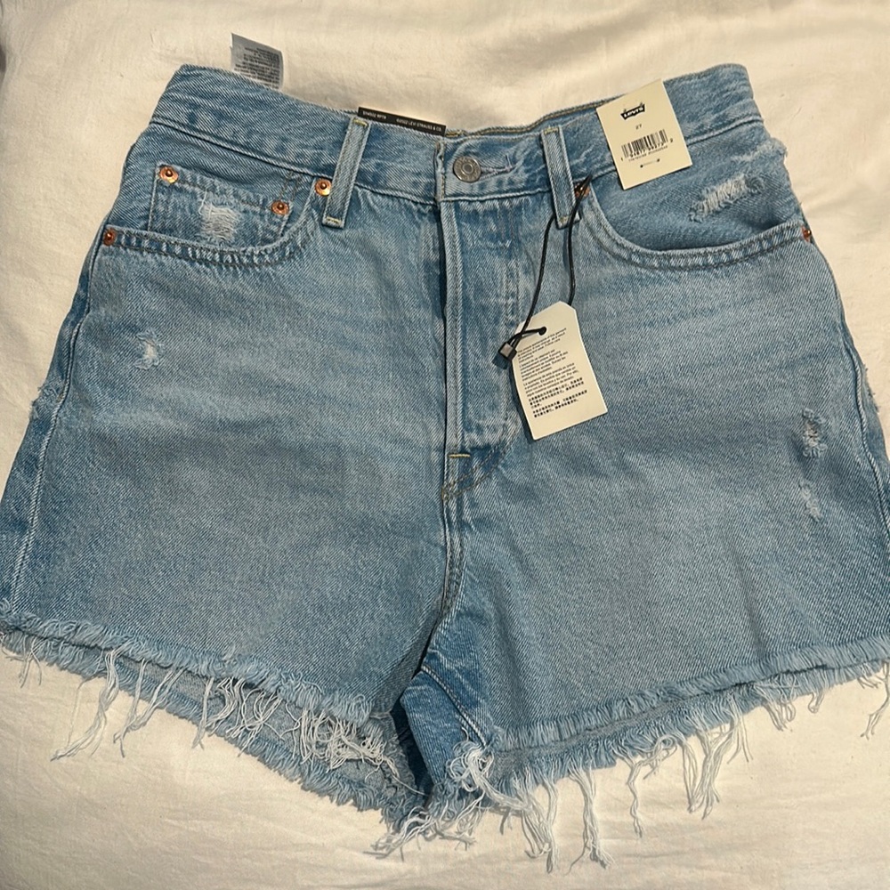 Levi Ribcage Shorts
